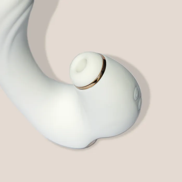 LONO Vibrators The WingVibrating and sucking sex toy simulation of Cspot and Gspot LONO Vibrators The WingVibrating and sucking sex toy simulation of Cspot and Gspot