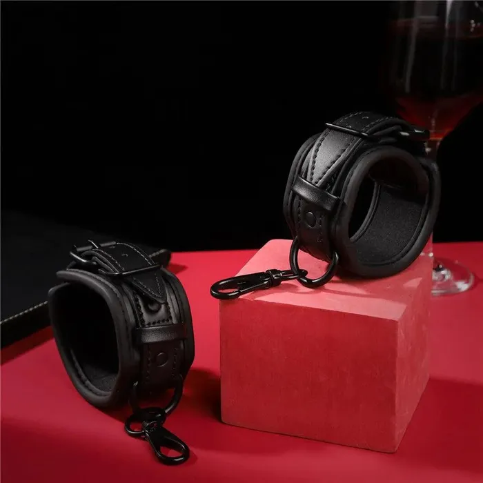 Xinghaoya Restraints Premium Leather BDSM Bondage Handcuffs